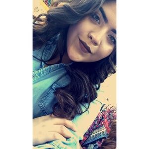 Meet your Posher, Leslie